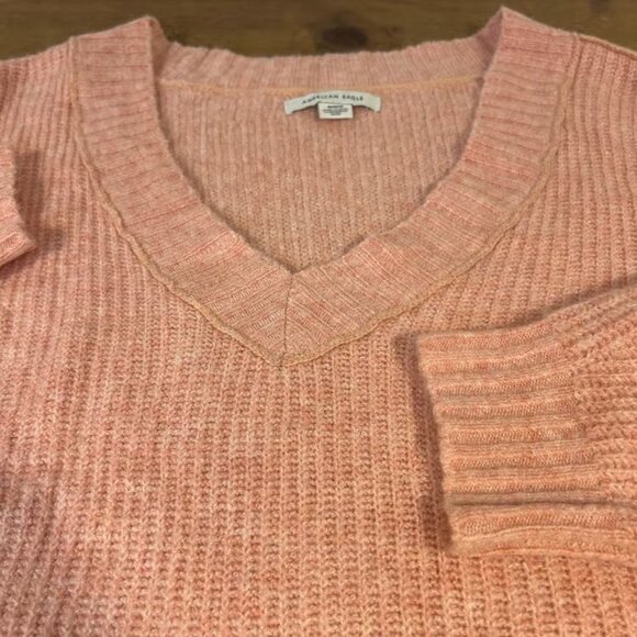 AMERICAN EAGLE Sz M Pink Thick V Neck Ribbed Soft Comfy Warm Long Sleeve - Picture 7 of 7